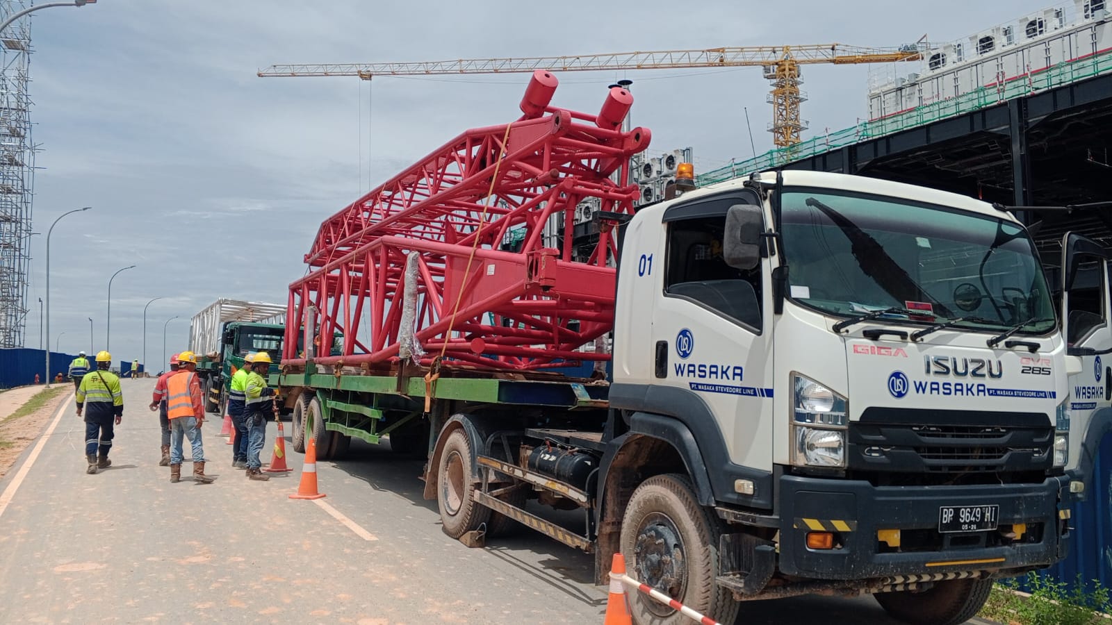 Heavy Lift Operation