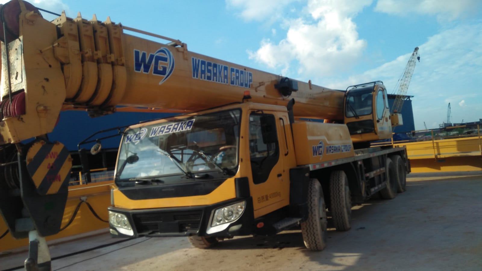 Heavy Lift Operation